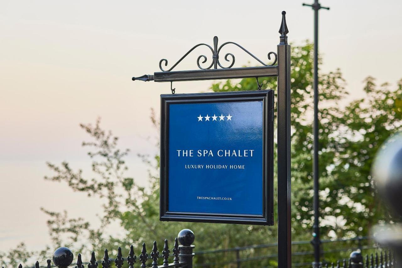 The Spa Chalet Scarborough Hot Tub, Pool, Gym, Beach Location 외부 사진